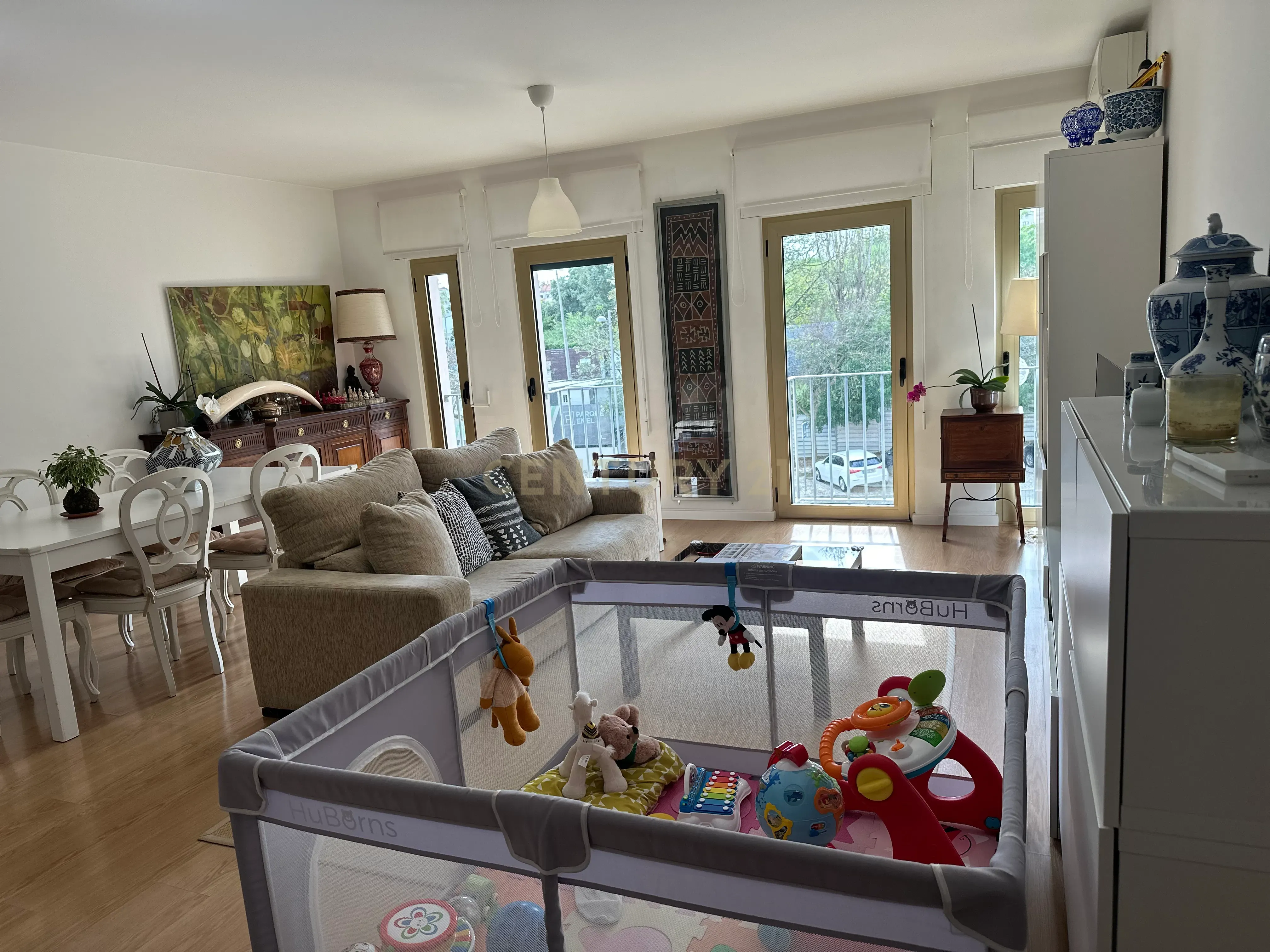 Apartamento T2 com 118m2 para venda nas Avenidas Novas com uma excelente localização proximo da estação de Entrecampos e da Cidade Universitária. - Image 16