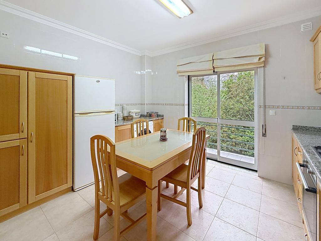 Apartamento com Vista Mar em Nazaré - 3 Quartos - Image 28