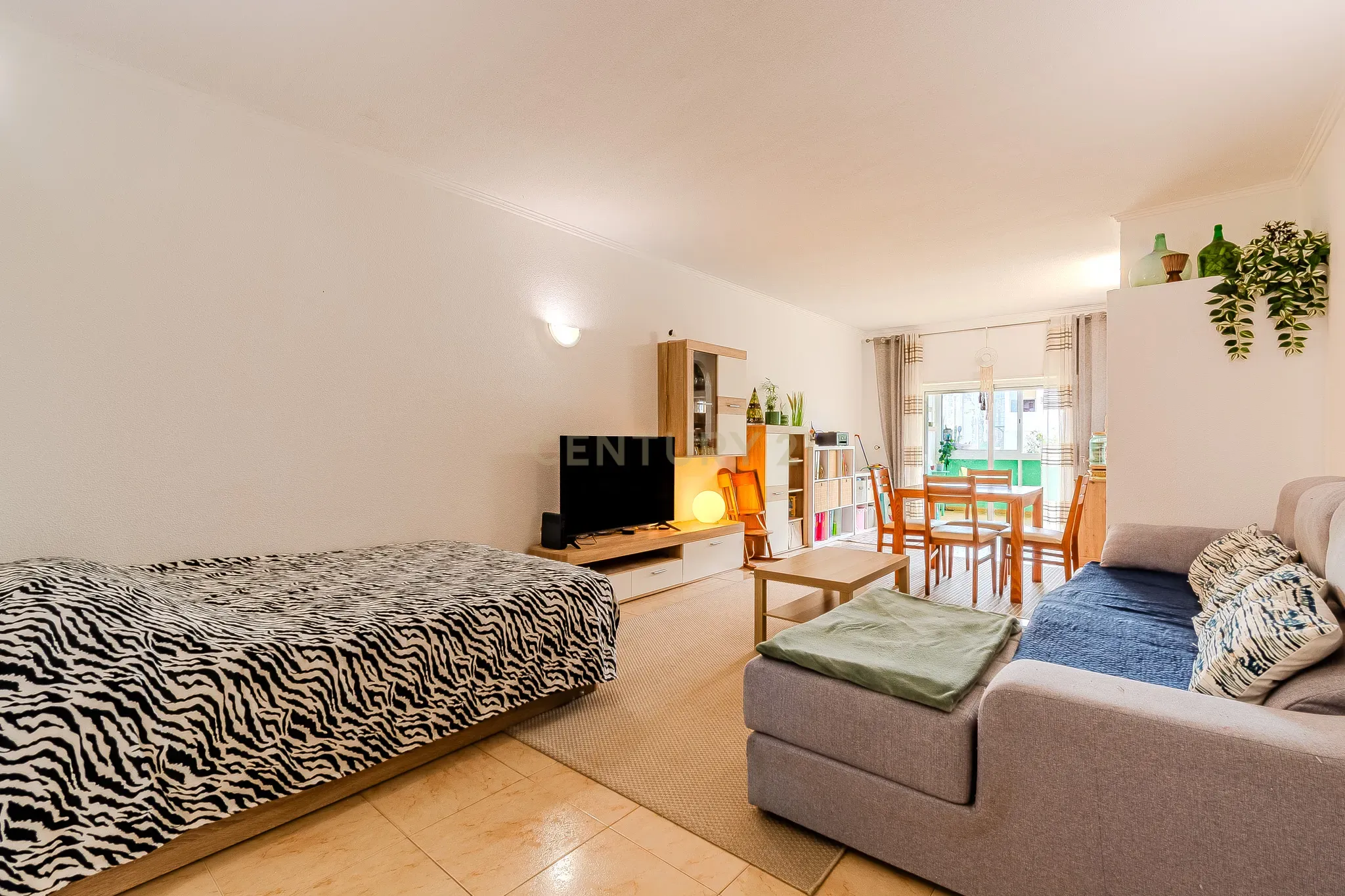 Fotografia 3 de Apartamento T1+2 com Terraço Amplo em Albufeira