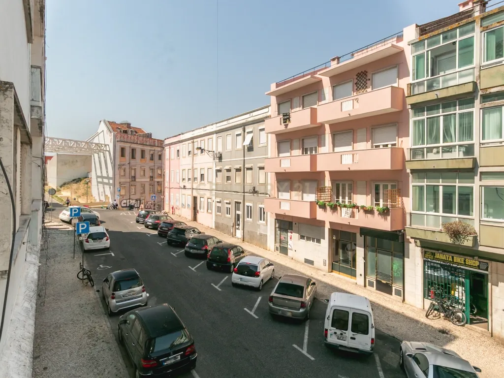 Apartamento T2 em Arroios - Image 21