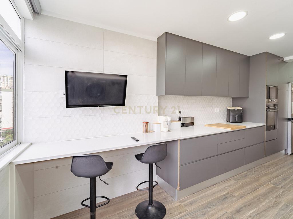 Apartamento T3 em Carnaxide, Lisboa - Image 22