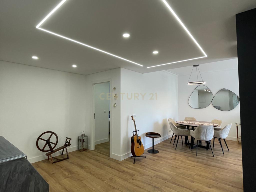 apartamento T2  situado numa das zonas mais privilegiadas de Almada - Image 2