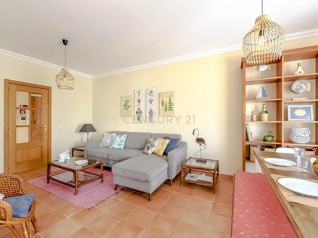 Apartamento T2 com Terraço em Cabanas de Tavira - Image 6