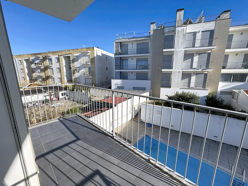 Penthouse T2 com Terraço e Piscina Privativa – Sítio da Nazaré - Image 57