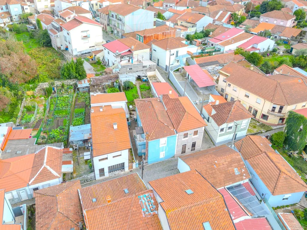 Moradia bifamiliar T2 + T1 em Valbom - Gondomar - Image 4