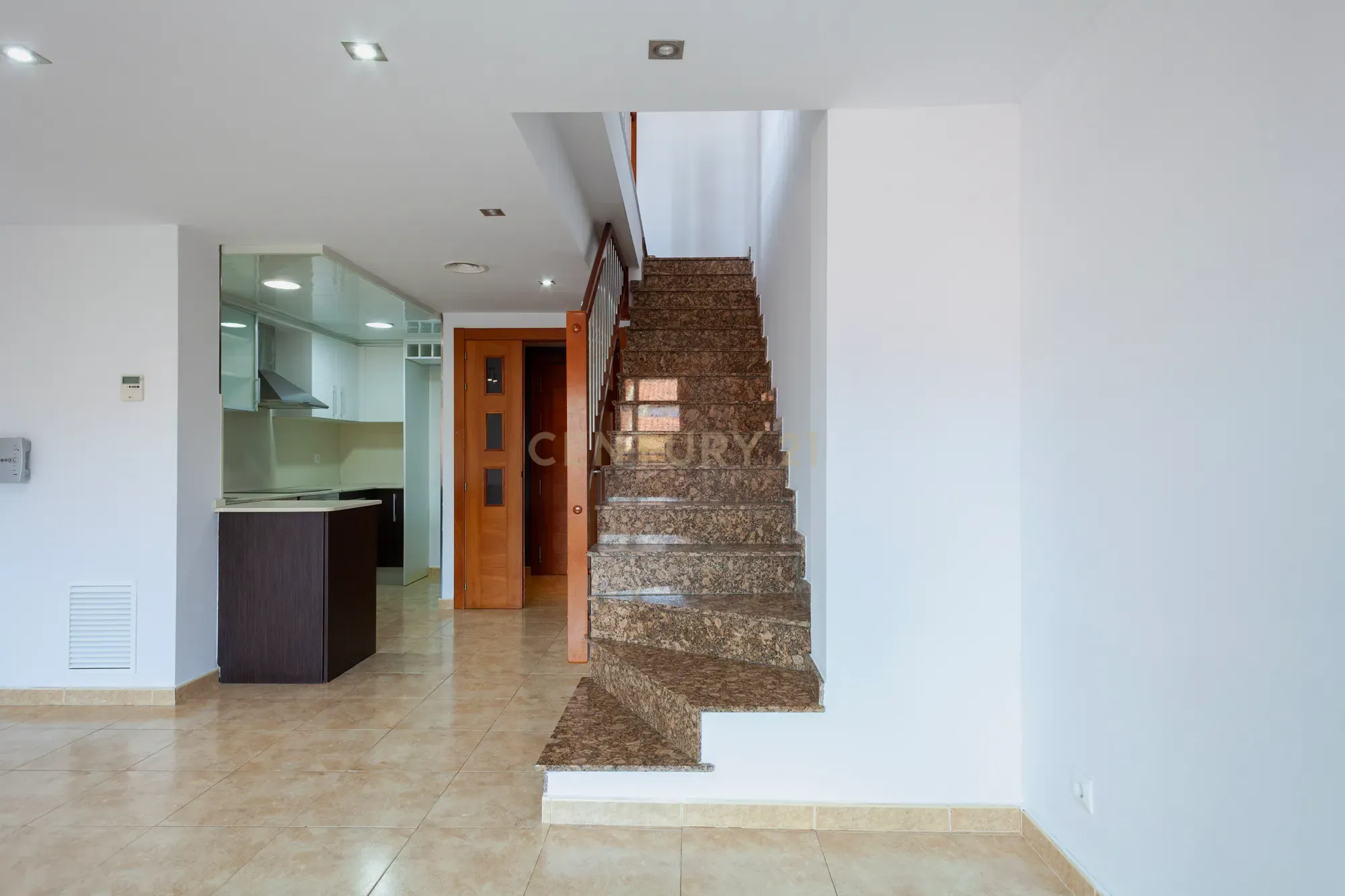  - Image 3