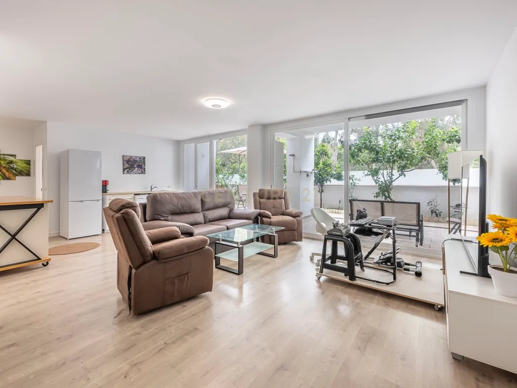 Moradia de Luxo a 500 Metros da Praia - Image 10