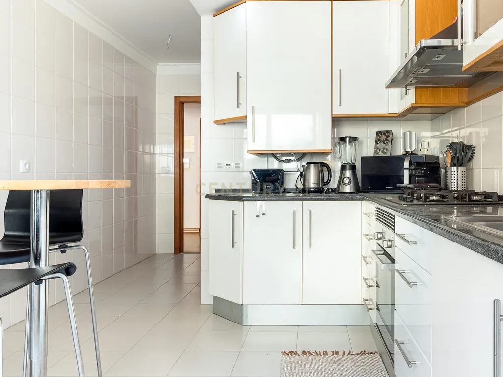 Apartamento T3 mobilado, equipado, com garagem, em Carnaxide, Oeiras. Para arrendar! - Image 22
