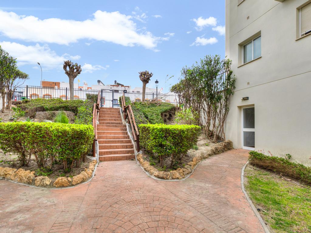 Incrível cobertura duplex no coração de Estepona - Image 16