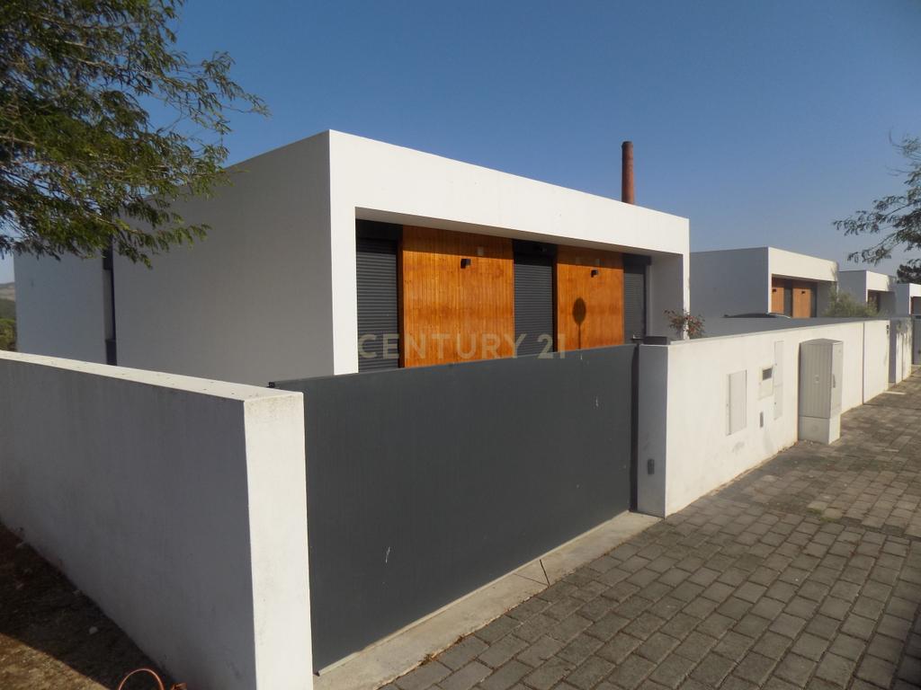 Fantástica  Moradia T3 em Torres Vedras com Jardim e Terraço - Image 30