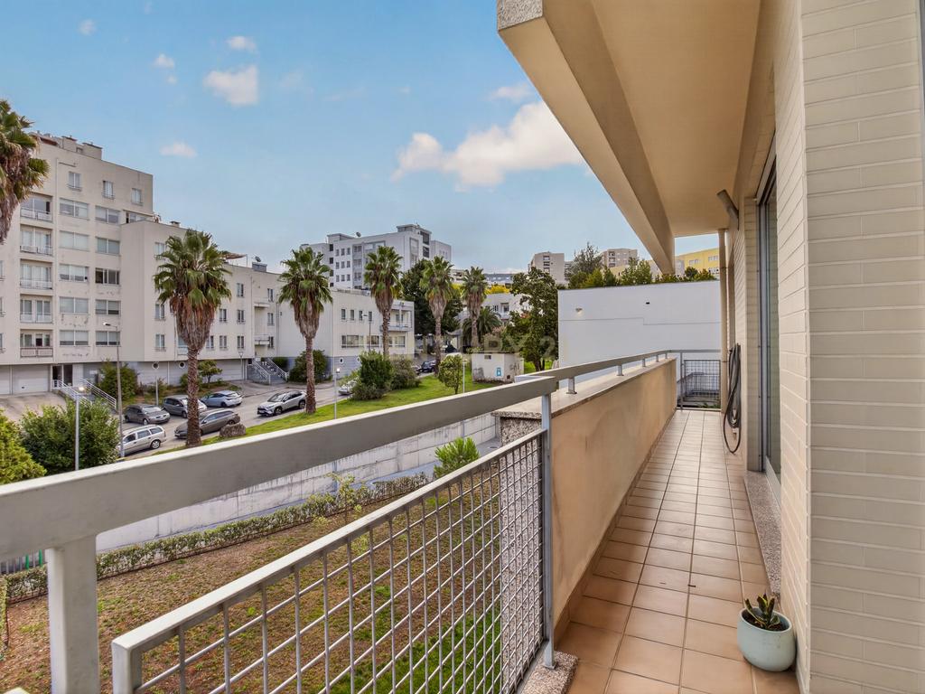 Excelente Apartamento T3 com Garagem em Real, Braga - Image 15