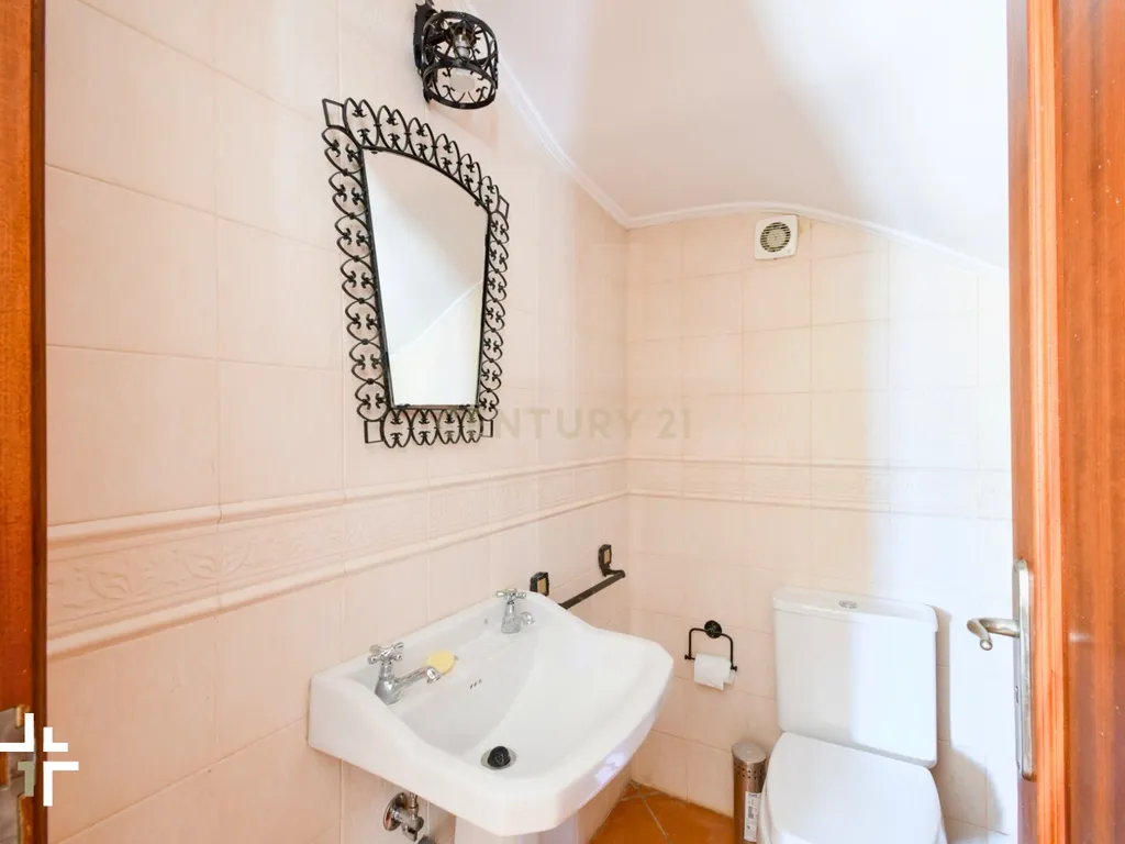 Moradia T2 com Jardim e Alpendres Exclusivos | São Pedro do Estoril - Image 47
