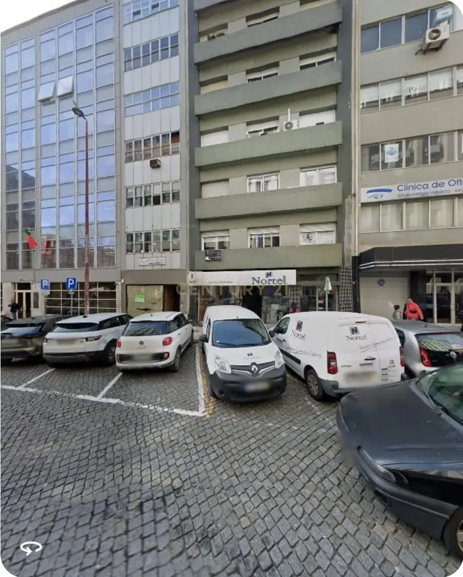 Fotografia 9 de T0 Mobilado no Coração do Porto – Rua do Bolhão