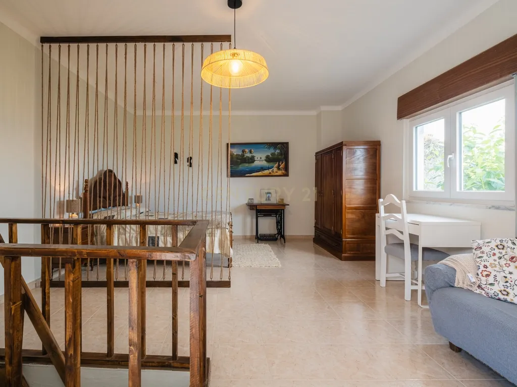 Moradia Renovada em Serpins, Lousã com 3 Casas de Banho - Image 25