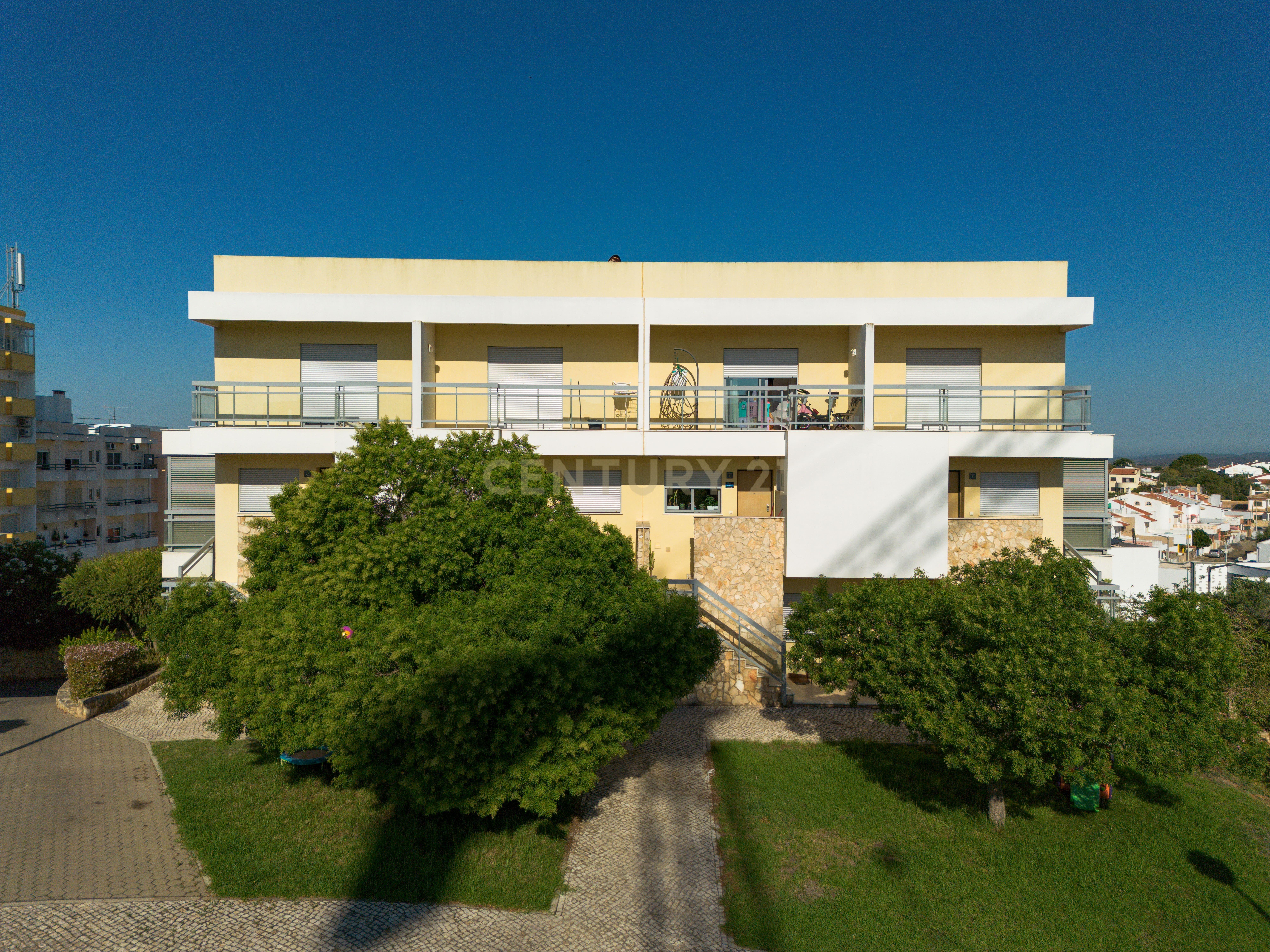 Fotografia 3 de T2 Duplex — Jardim das Amendoeiras, Sesmarias, Portimão