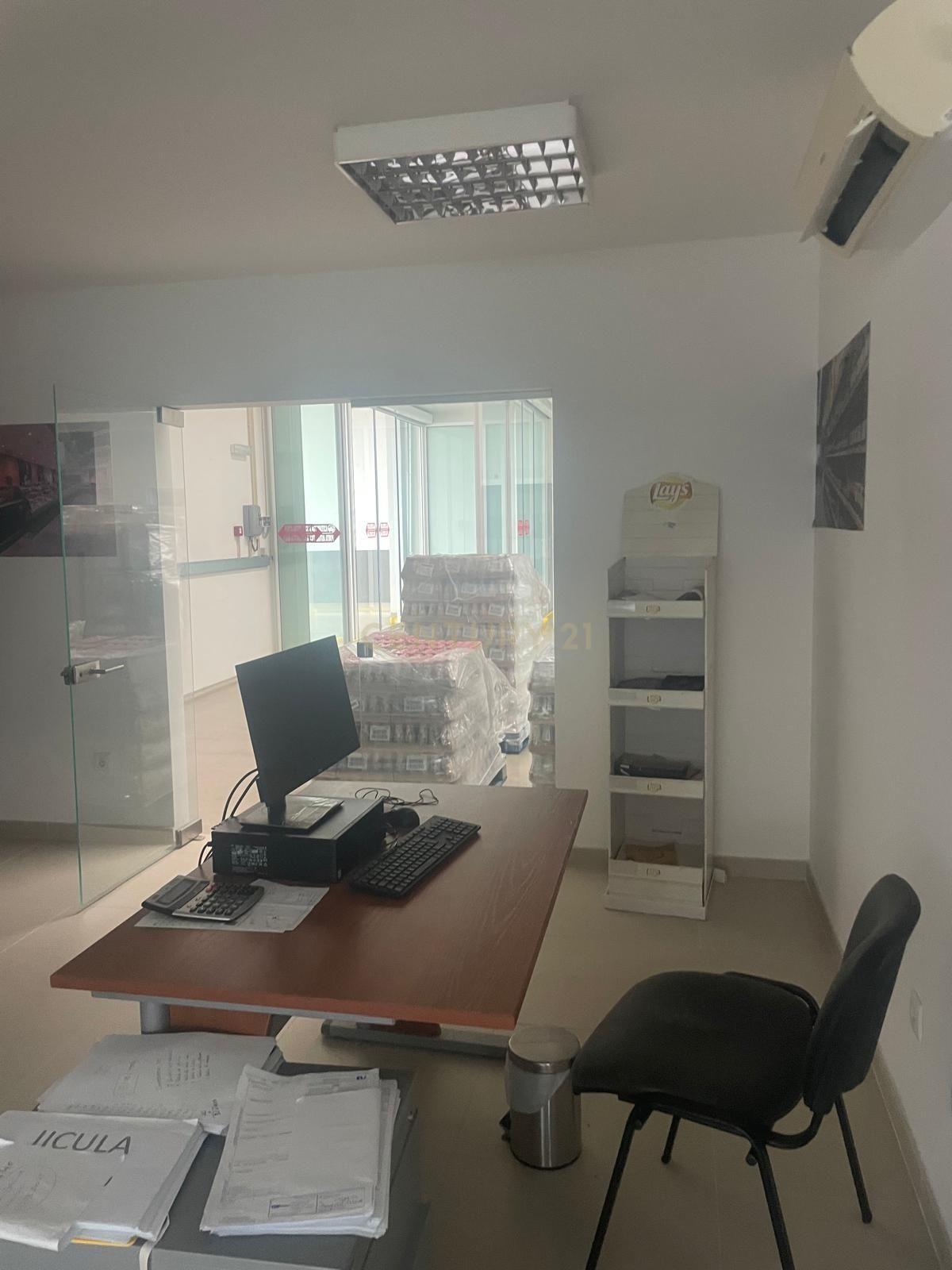 Fotografia 11 de Centro Logístico e Industrial Renovado | 1.294 m² | Câmaras de Frio e Congelação | Sobral de Monte Agraço