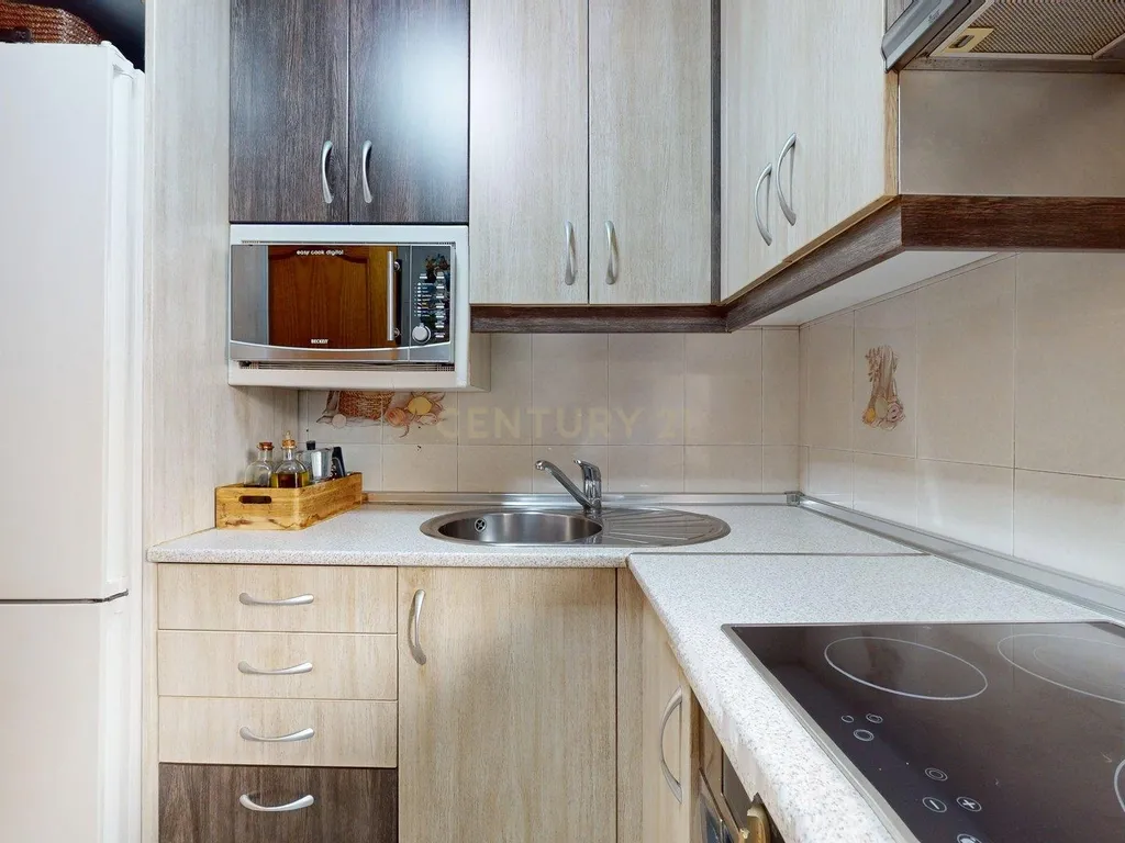 Apartamento Renovado em Alcalá de Henares, Madrid - Image 4