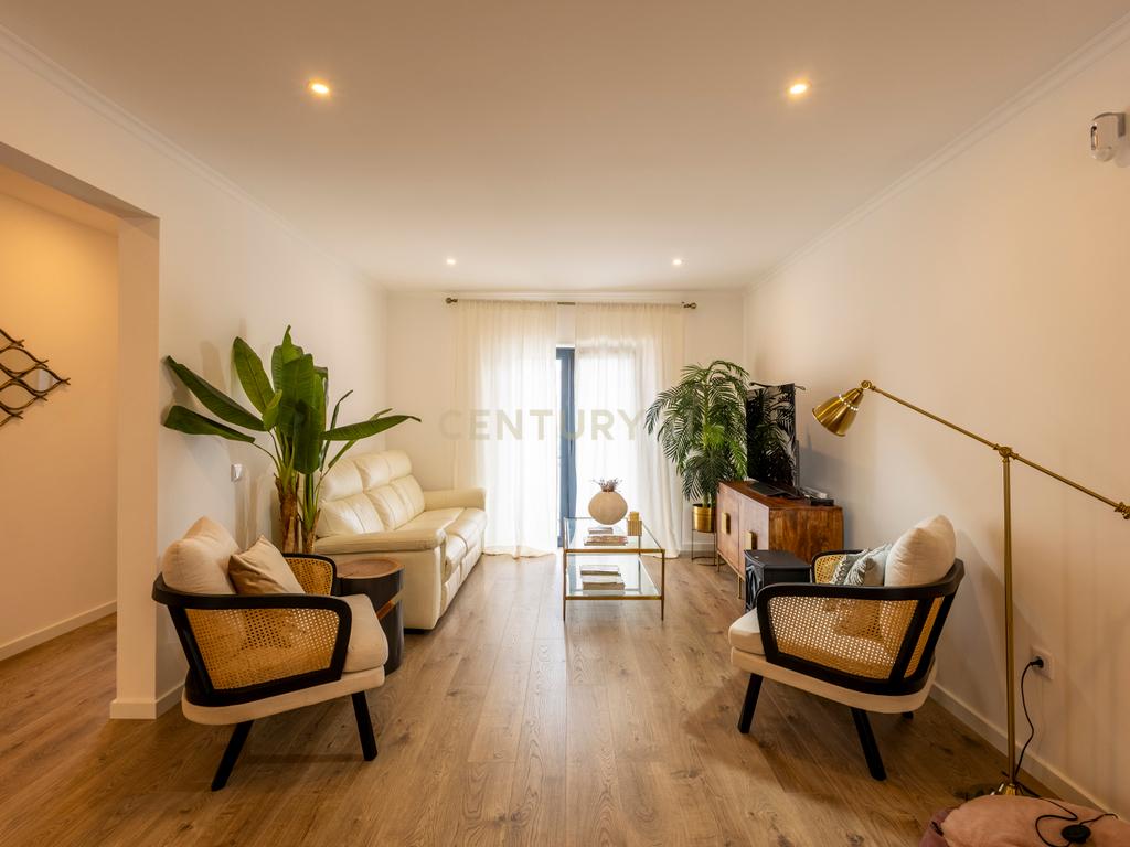 Moradia de Sonho na Charneca da Caparica – Elegância, Conforto e Localização Privilegiada - Image 72