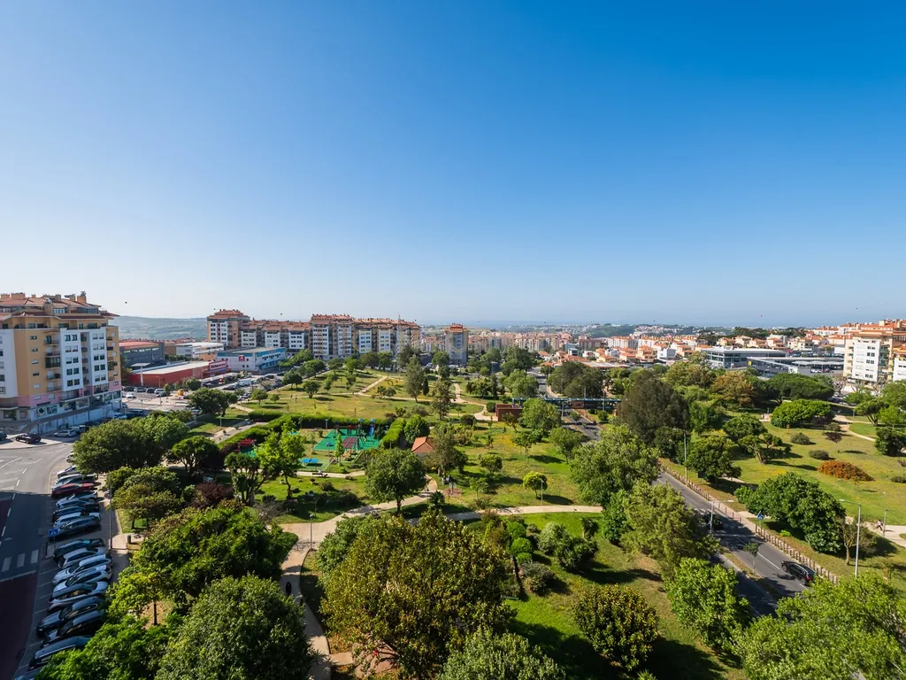 Exclusivo T2 com Vista Panorâmica de Excelência | Massamá Norte - Image 6