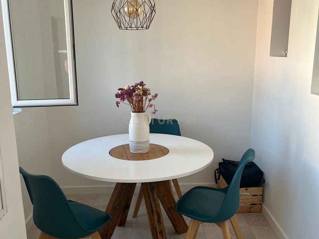 Apartamento T2 em Campo de Ourique - Image 2
