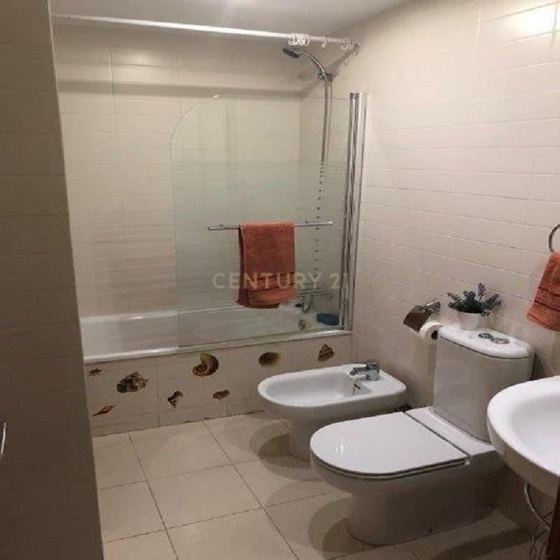 Apartamento de 3 quartos em Valência com comodidades de luxo - Image 6