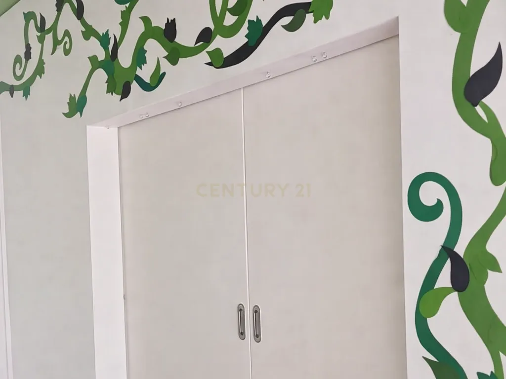 Apartamento T2 +1 Duplex em Alvalade, Lisboa - Oportunidade Única - Image 11