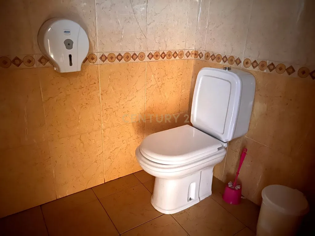 CENTRO DE CALDAS DA RAINHA | LOJA COM ENORME POTENCIAL | NEGÓCIO, SERVIÇOS OU HABITAÇÃO - Image 17