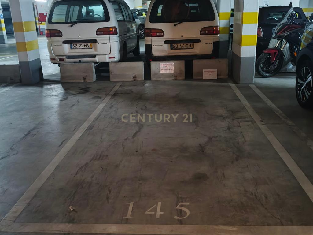 Estacionamento em Lisboa: Acesso Fácil e Localização Privilegiada - Image 1