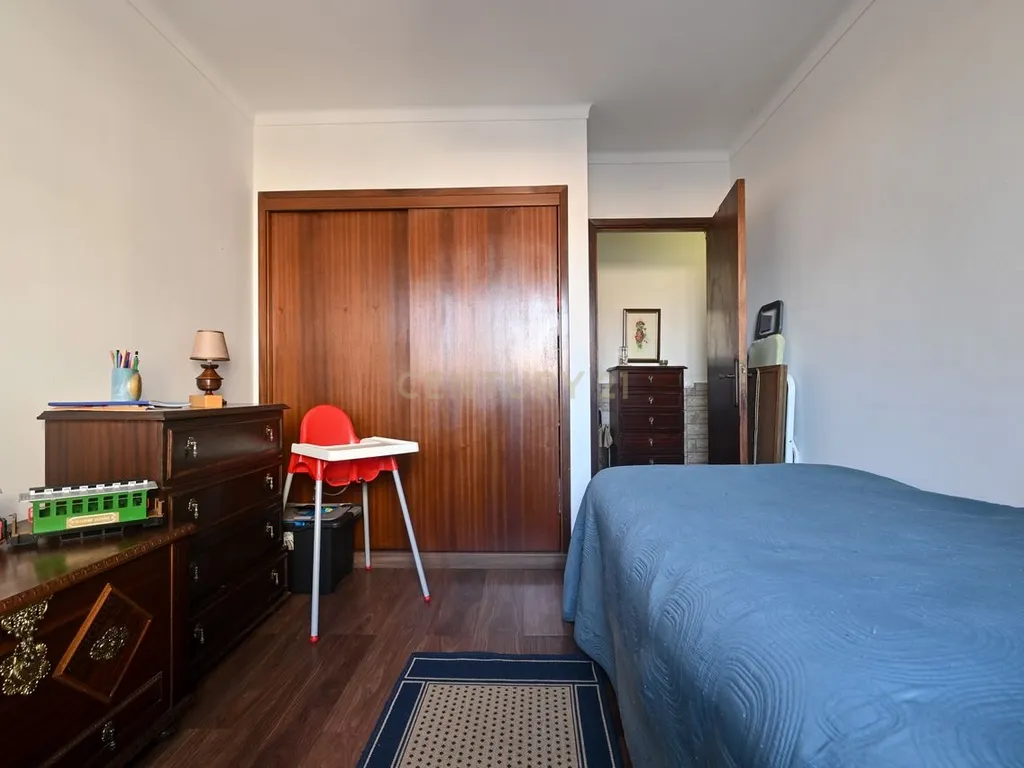 Apartamento T3 no Parque das Nações, junto ao metro de Moscavide. - Image 15