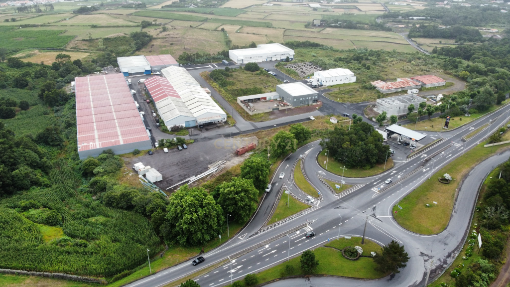 🏞️ Terreno com 26.800 m² nas Giestas – Ribeira Grande - Image 2