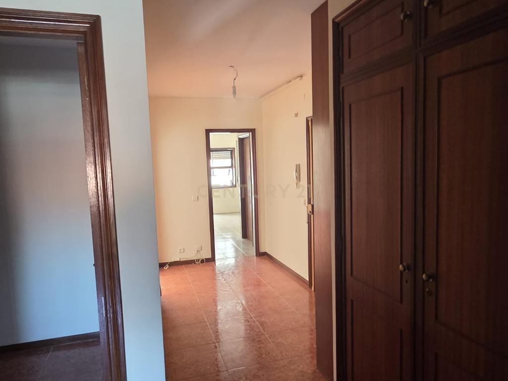 Arrendamento | Excelente Oportunidade em Leça da Palmeira – T2+1 com Terraço e Garagem 🌟 - Image 6