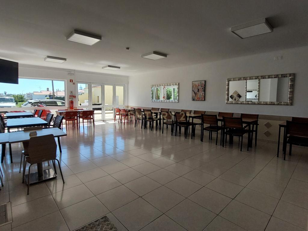 Trespasse de Café/Restaurante Totalmente Equipado | Patacão – Faro - Image 15