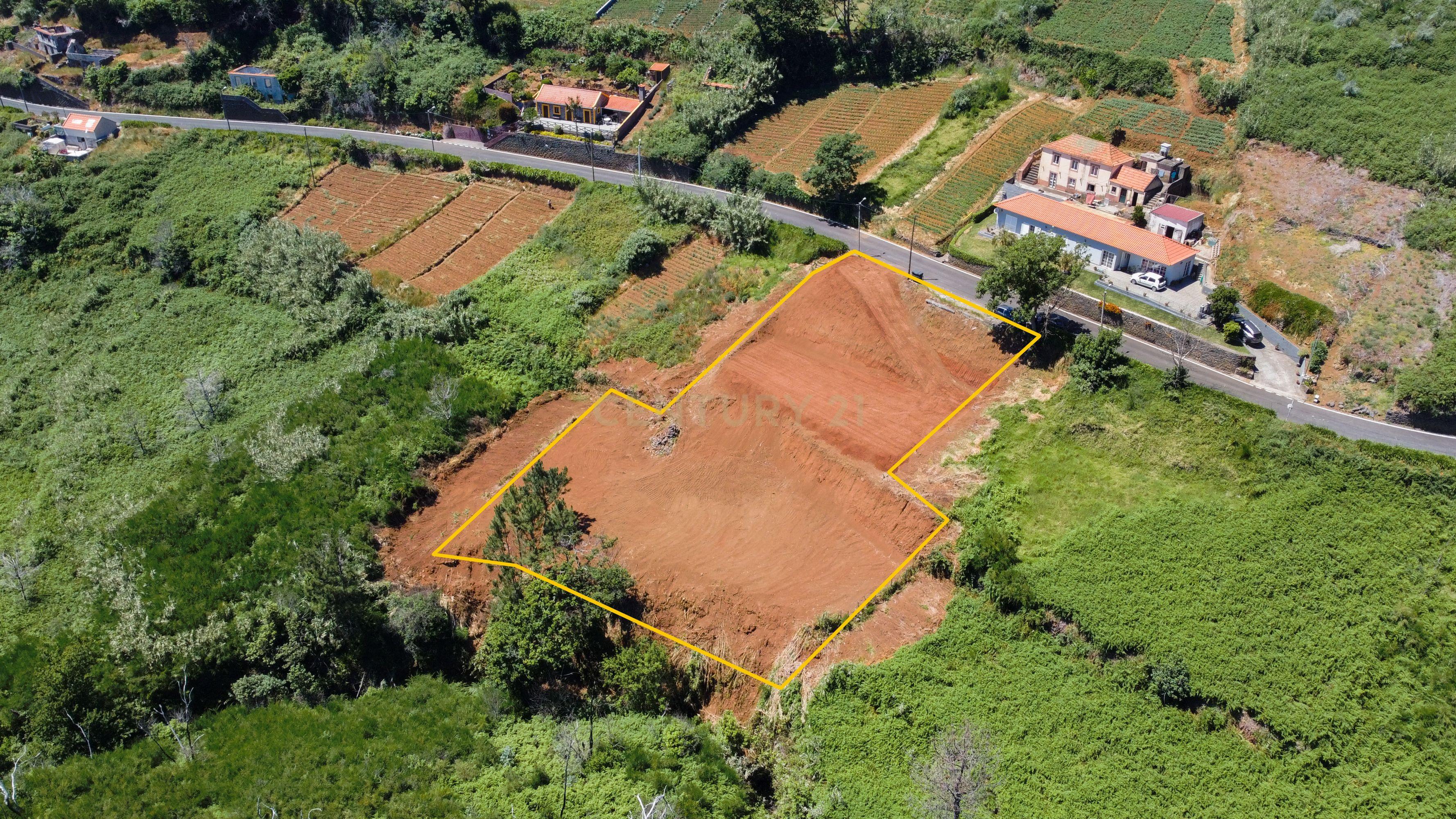Fotografia 10 de Terreno com projecto Aprovado