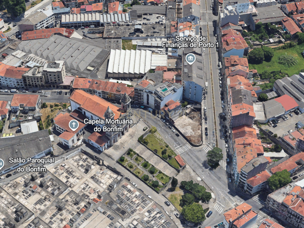 T3 COM VARANDA  E TERRAÇO DE 139M2  NO BONFIM, PORTO - Image 7