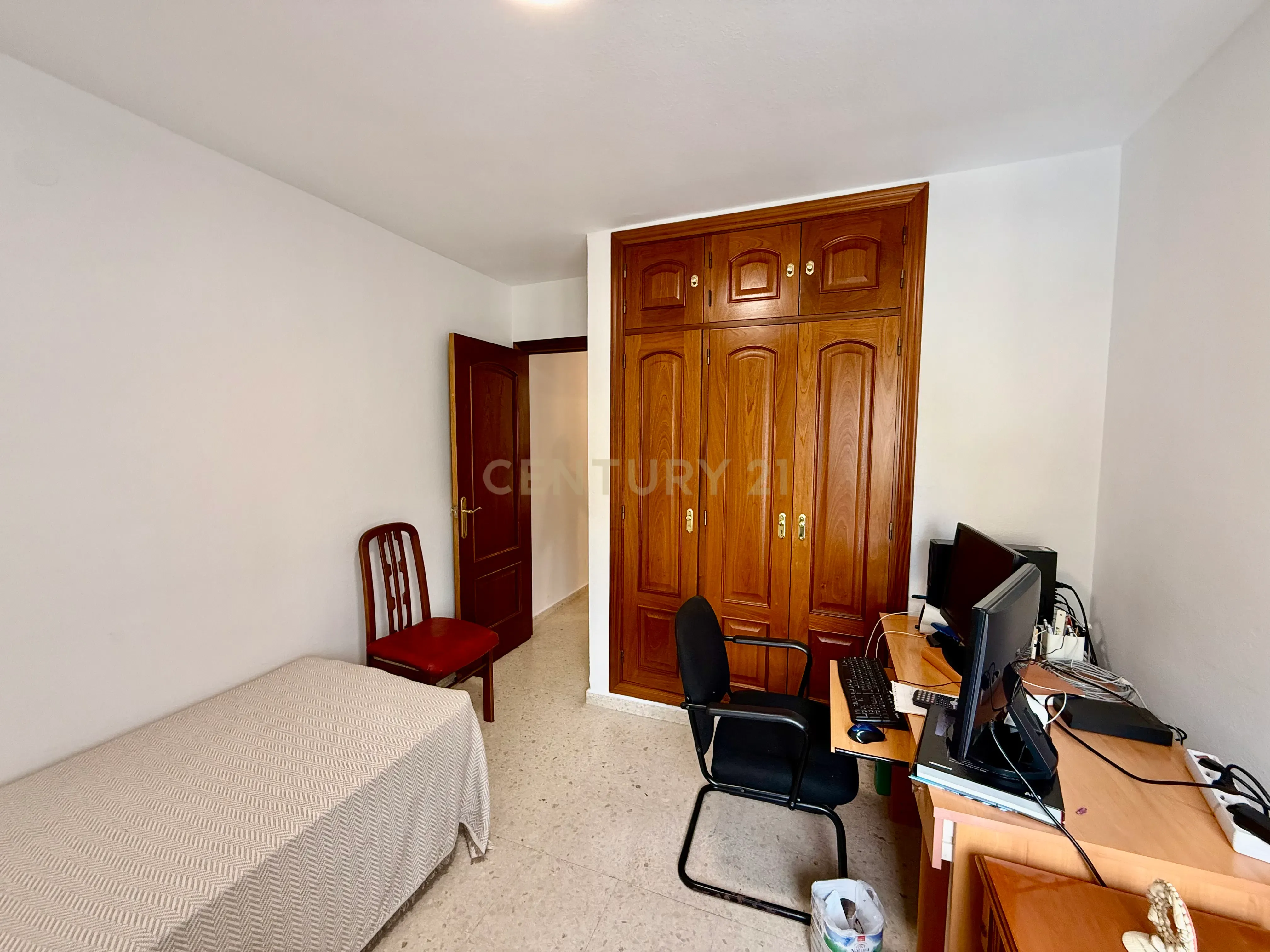 - Image 12