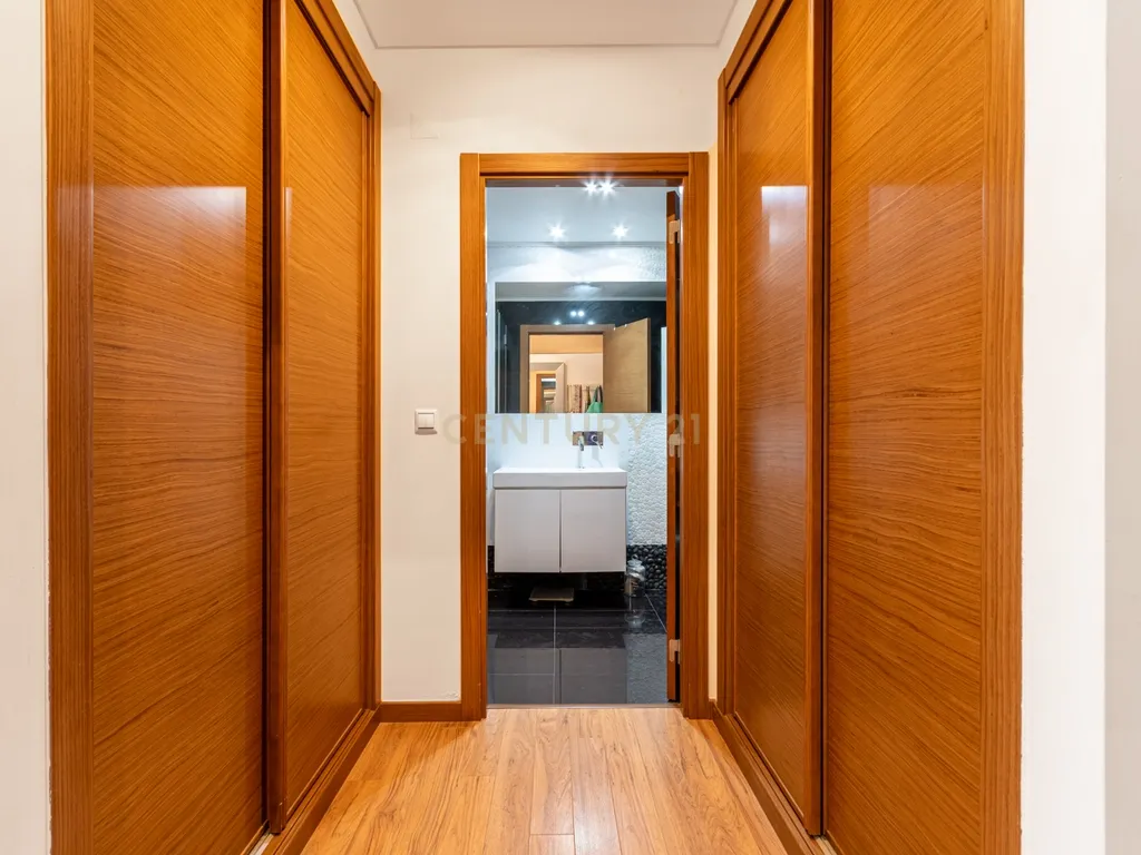 Apartamento T4 na prestigiada Urbanização Quinta do Infantado, Loures com Vista Panorâmica sobre as Lezírias - Image 23