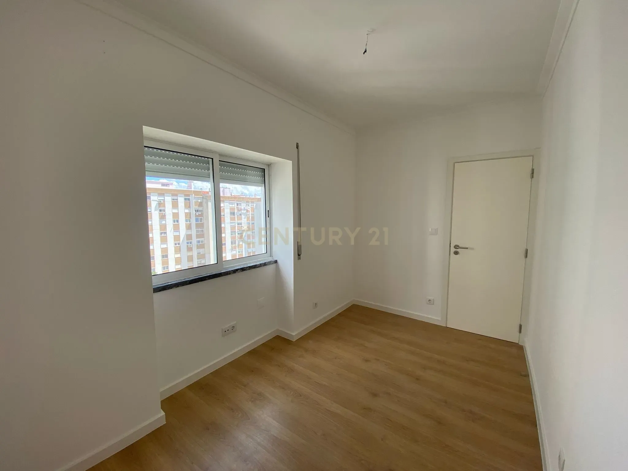 Apartamento T2 em Lisboa - Image 16