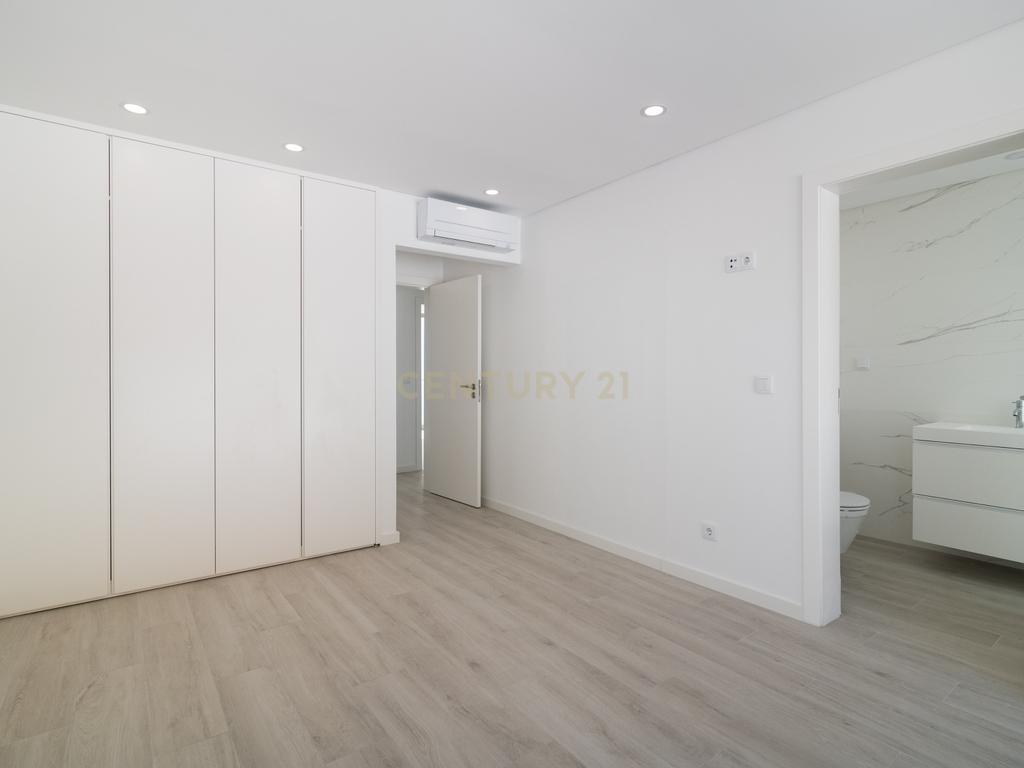Condomínio Villas d’Ouro – Exclusividade e Conforto no Coração de Sesimbra - Image 42