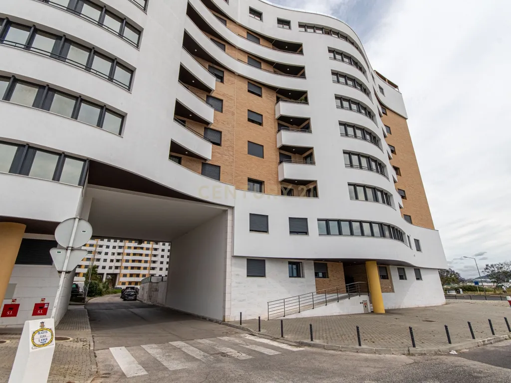 Duplex T4 nova construção com 2 terraços e Box (Infantado/Loures) - Image 38