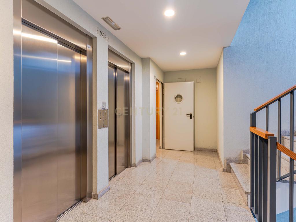 Apartamento T2 com Terraço em Granada, Andalucía - Image 36