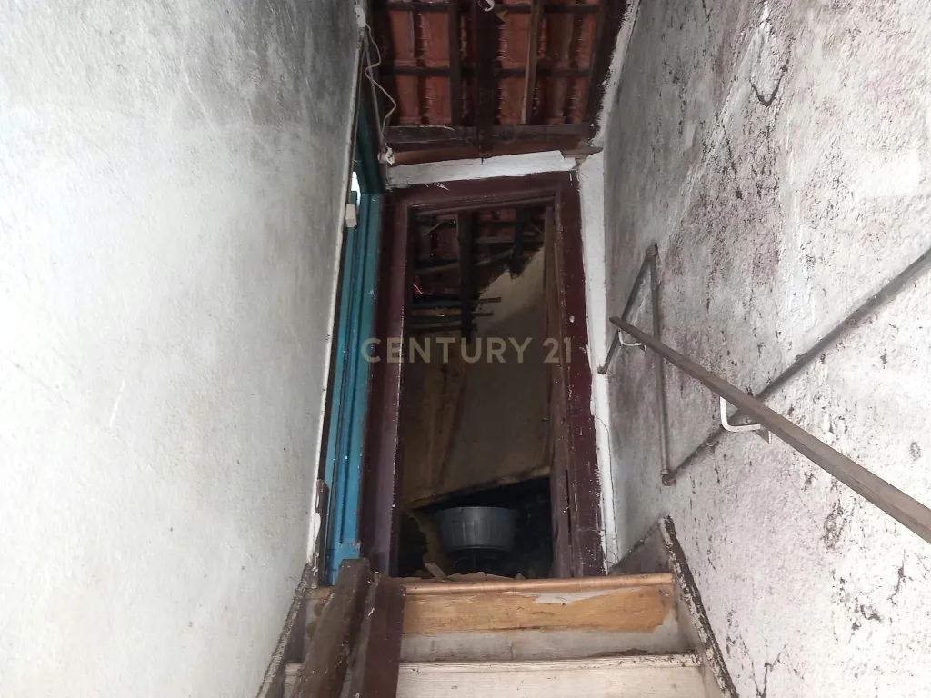 OPORTUNIDADE DE INVESTIMENTO — 2 IMÓVEIS PARA REABILITAÇÃO | 169 m², Cafede, Castelo Branco - Image 13