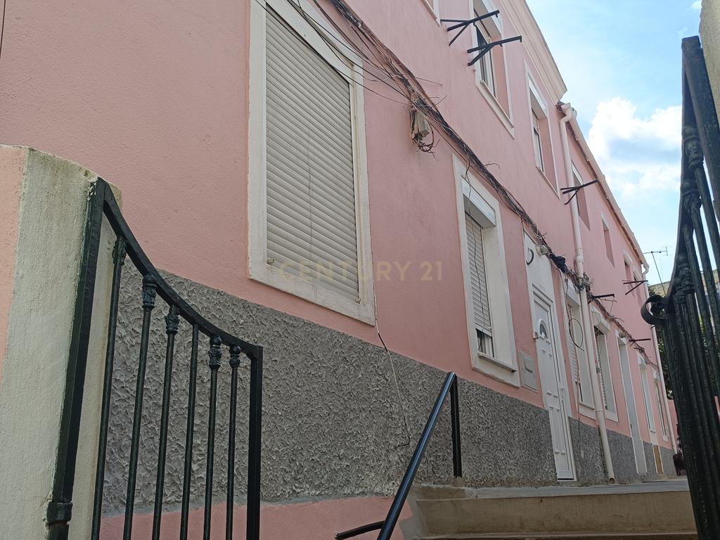 Prédio - Vila Irene - Sacavém - 12 Apartamentos - Image 30