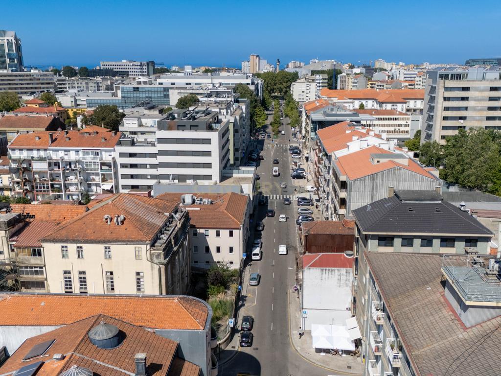 Imóvel de Investimento Estratégico na Boavista, Porto - Image 52