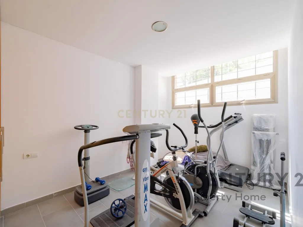 Moradia familiar exclusiva em Torre en Conill, junto a colégios internacionais e campo de golfe - Image 72