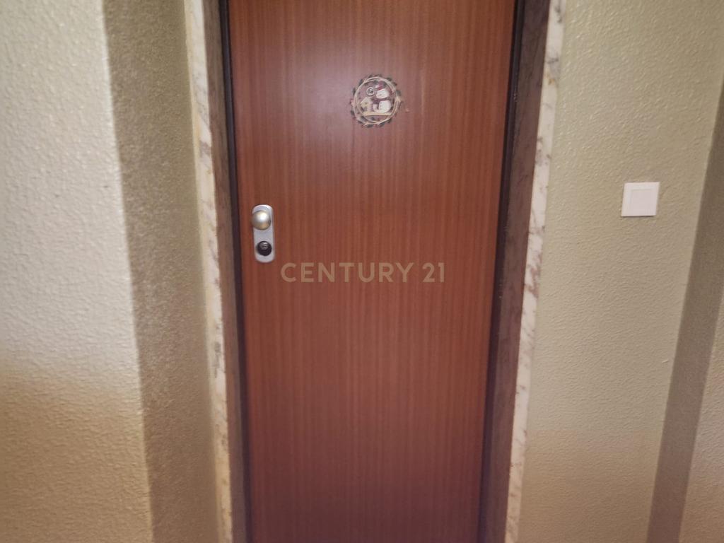 Apartamento Moderno em Setúbal com Vista para a Cidade e Montanha - Image 26