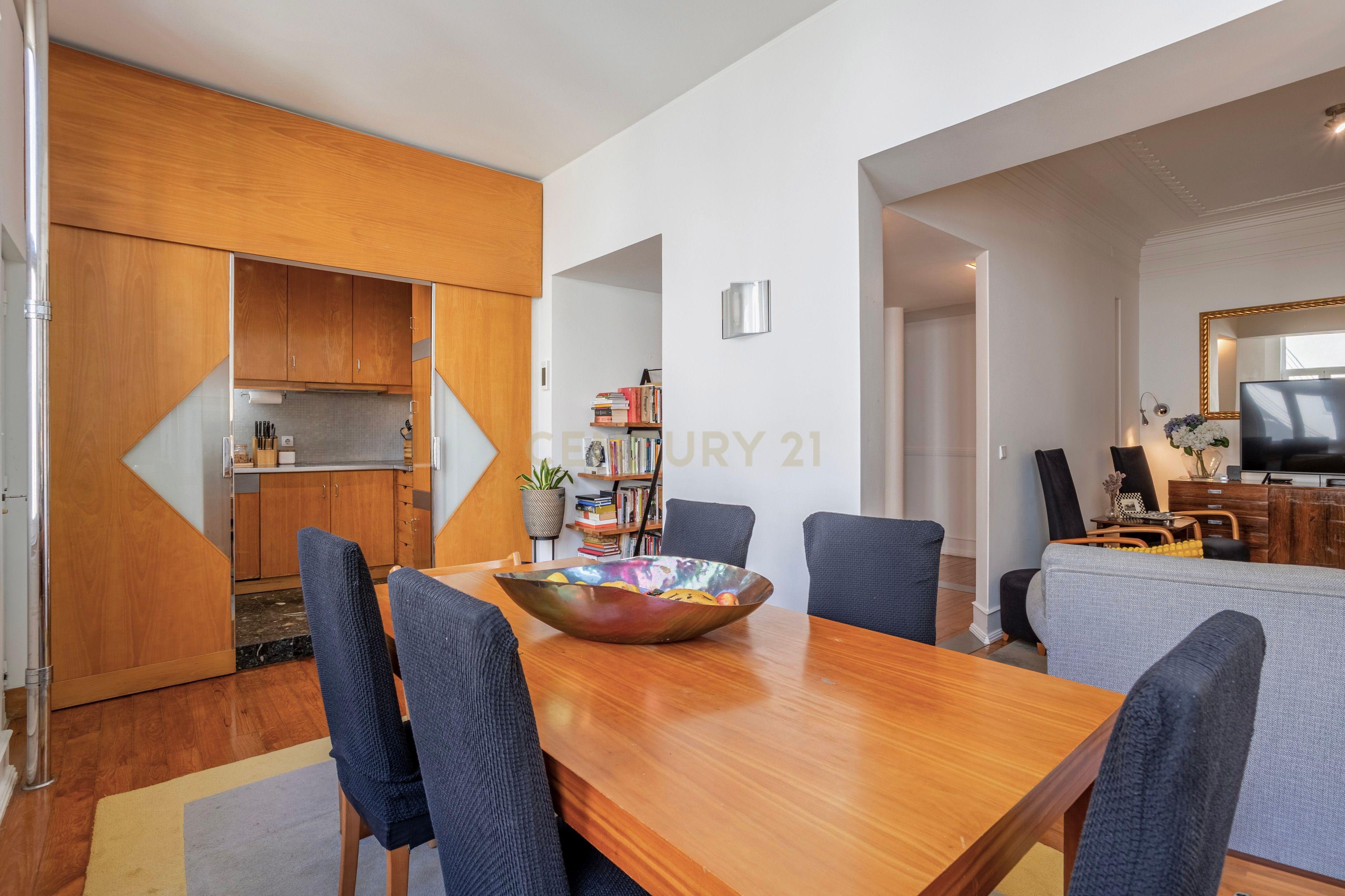 Apartamento T2+1 para venda - Campo Pequeno - Image 20