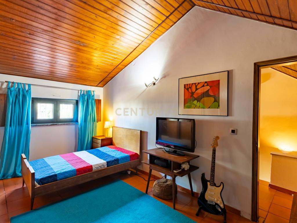 🏡 Moradia Isolada com piscina – Quinta do Conde - Image 24