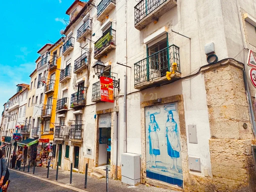 Alfama – Prédio – Investimento - Image 2