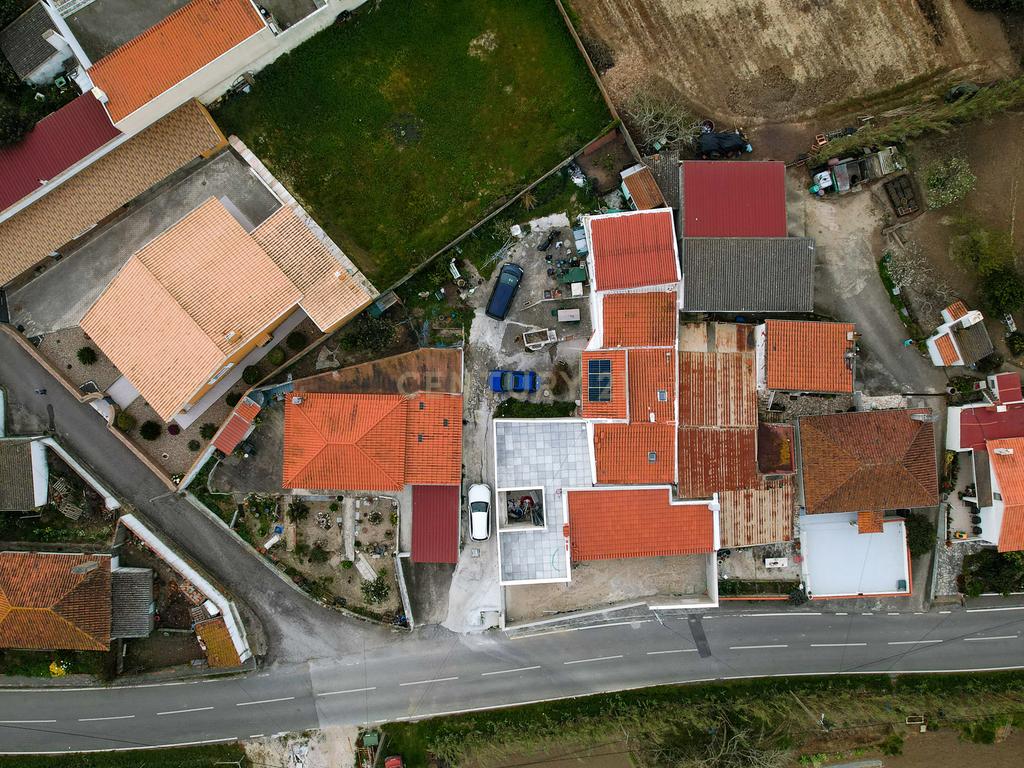 Moradia térrea, perfeita para quem valoriza tranquilidade - Image 40