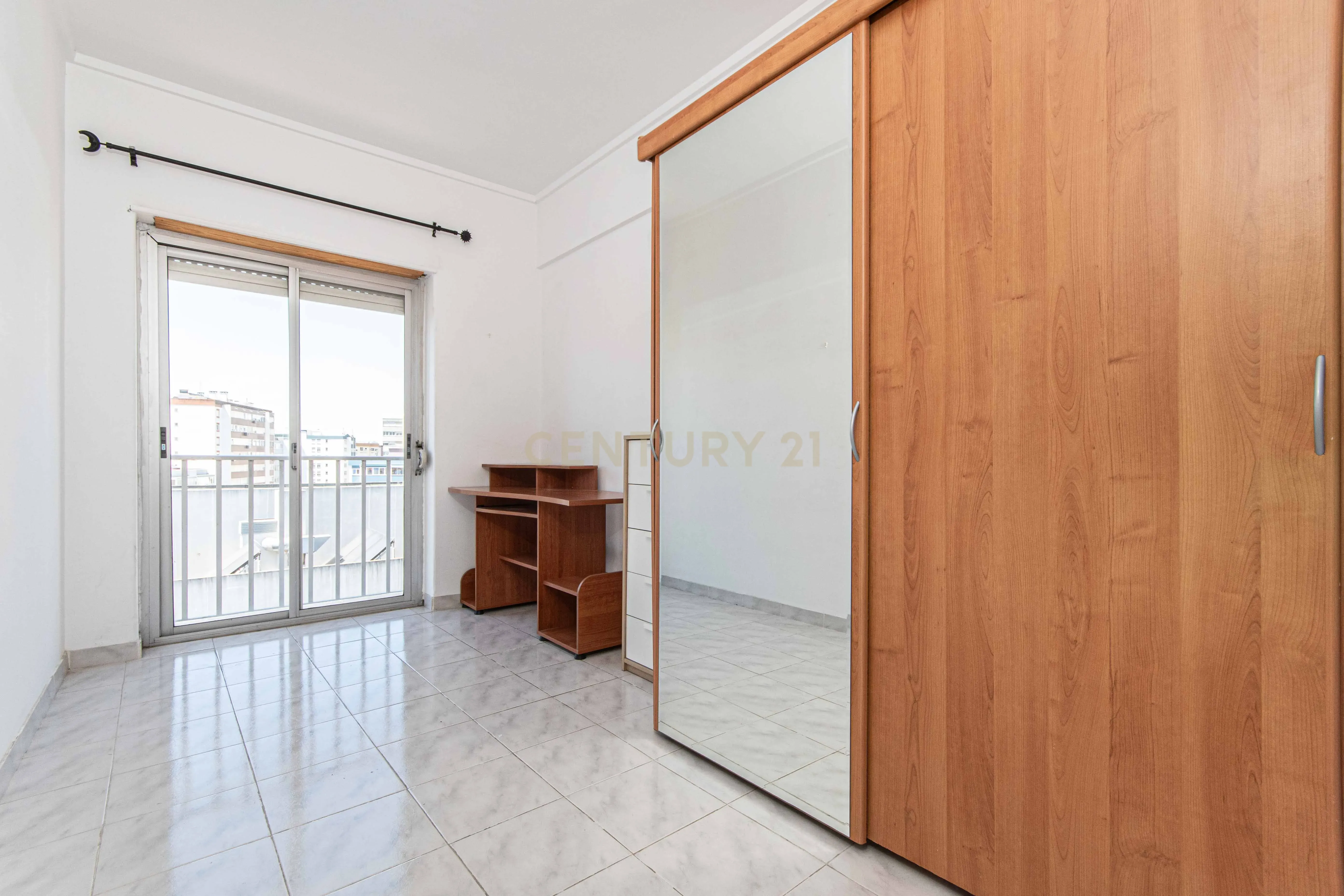 T2 - Benfica - Image 1